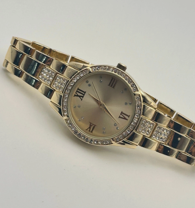 Classic Ladies’ Watch – Graceful Design