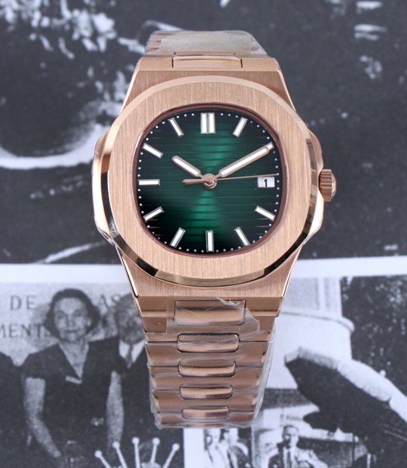 Luxury Men’s Metal Strap Watch – Bold & Refined