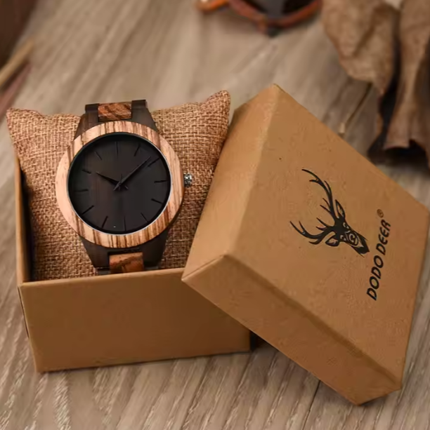 Classic Wood-Effect Men’s Metal Watch – Bold & Modern