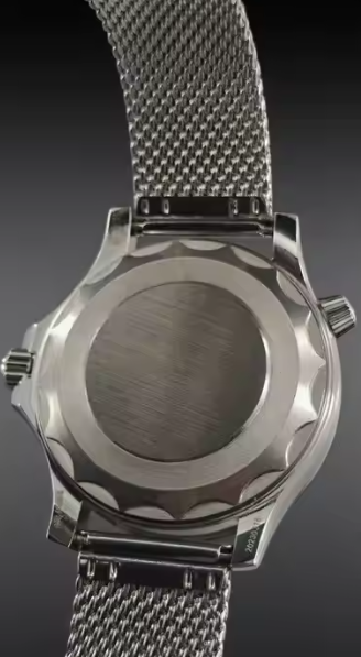 Stylish Chronograph Men’s Watch – Shiny Light Copper Finish