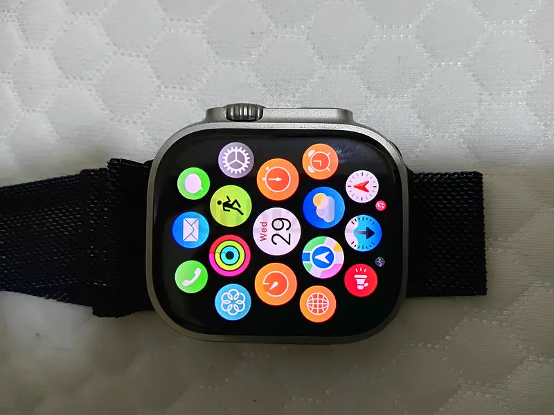 Smartwatch with Silver Frame & Black Mesh Strap | Colorful Touch Display